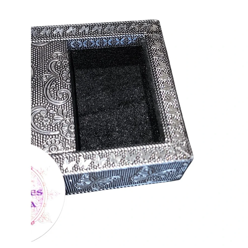 Silver Embossed Butterfly Jewelry Display Stand T-Bar Bracelet Holder Organizer